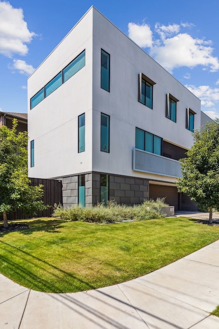 5231 Manett St, Dallas, TX 75206