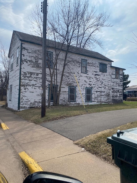 109 Courthouse Ave, Balsam Lake, WI 54810