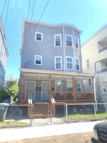 898 Hancock Ave, Bridgeport, CT 06605