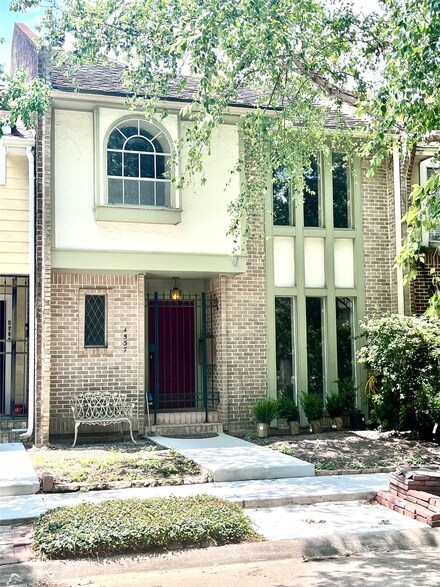 4537 Acacia St, Bellaire, TX 77401
