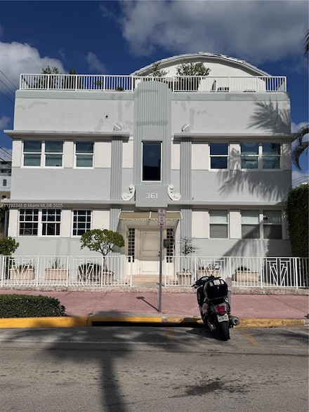 361 Collins Ave Unit A2, Miami Beach, FL 33139