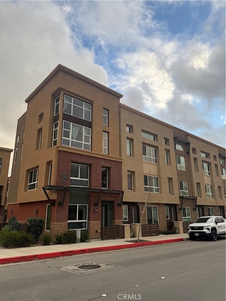 422 W Route 66 Unit 1, Glendora, CA 91740