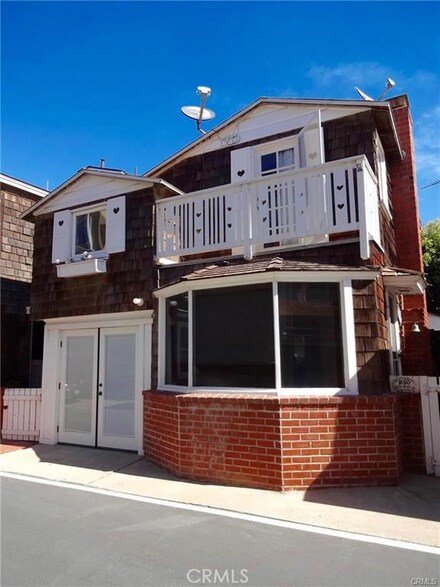 60 B Surfside, Surfside, CA 90740