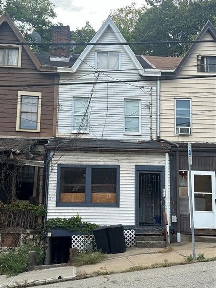 1965 Federal Street Extension, Pittsburgh, PA 15214