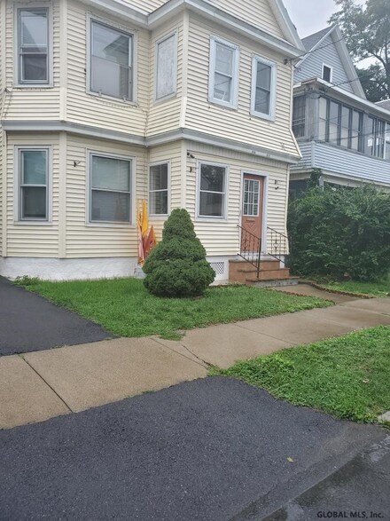 609 Orchard St, Schenectady, NY 12303