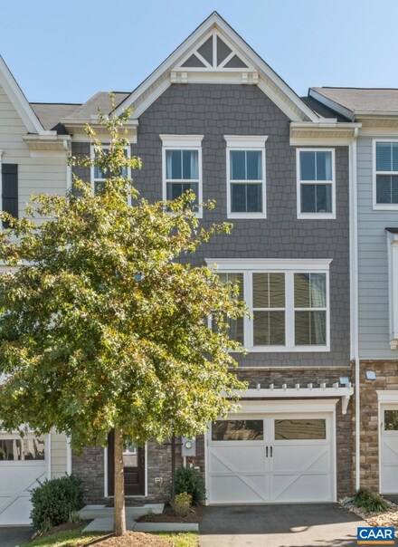 3241 Bergen St, Lake Monticello, VA 22902