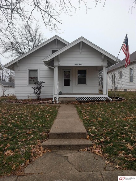 1212 Elk St, Beatrice, NE 68310