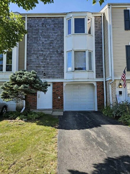 2093 Kettering Rd Unit 2, Hoffman Estates, IL 60169