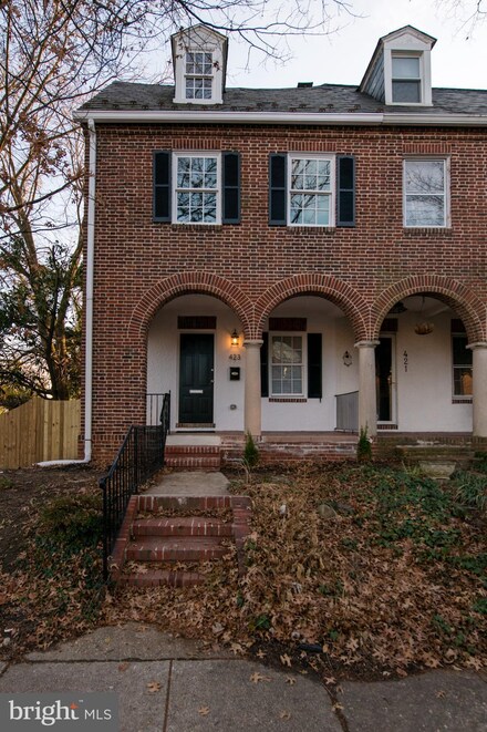 423 Southway, Baltimore, MD 21218