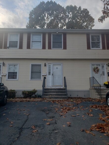 16 Young Ave, Lawrence, MA 01841