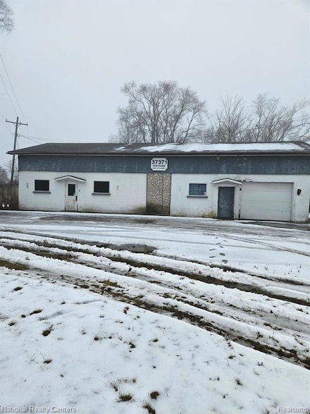 37371 Northline Rd, Romulus, MI 48174
