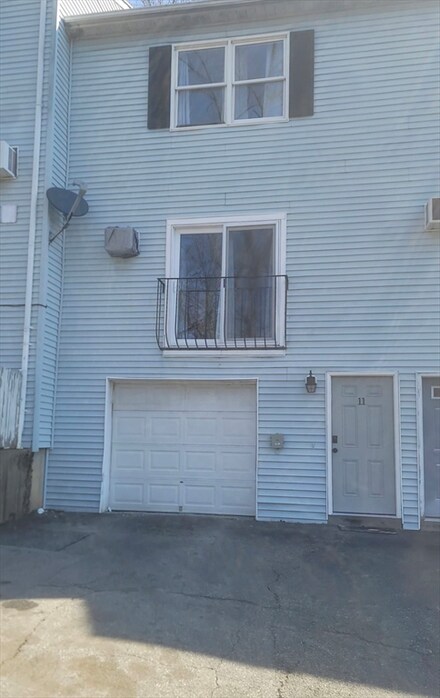 11 Gediminas St Unit 11, Worcester, MA 01610