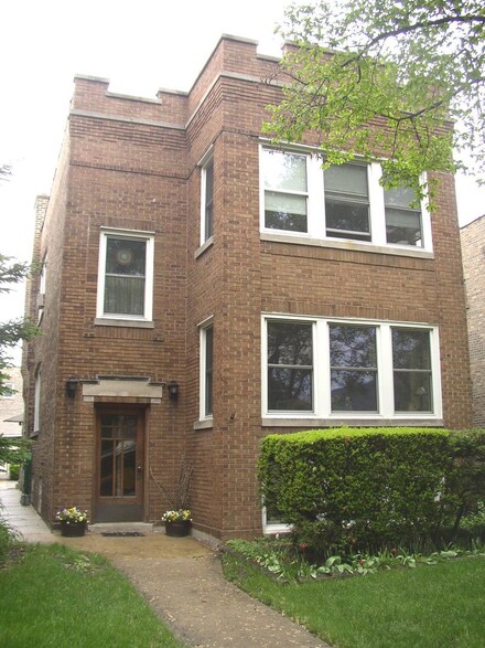 639 Elgin Ave, Forest Park, IL 60130