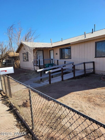 1421 Central St, Winslow, AZ 86047