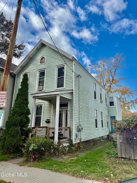 137 2nd Ave, Troy, NY 12180