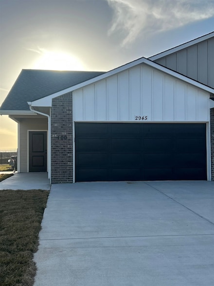 2945 S Maize Ct, Wichita, KS 67215