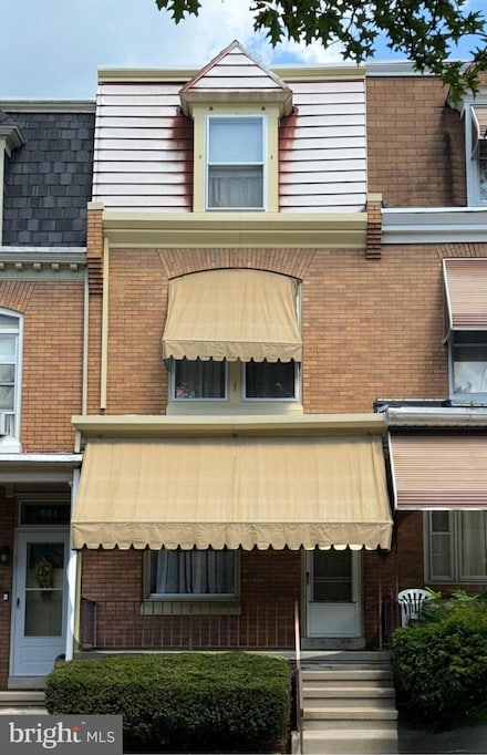 563 S 15th St, Reading, PA 19602