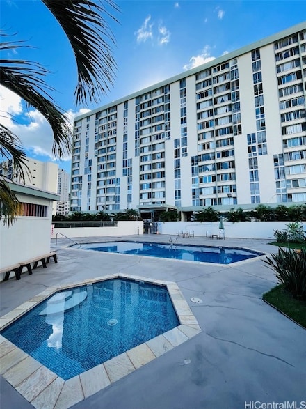 5210 Likini St Unit 202, Honolulu, HI 96818