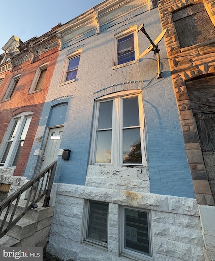 2040 Walbrook Ave, Baltimore, MD 21217