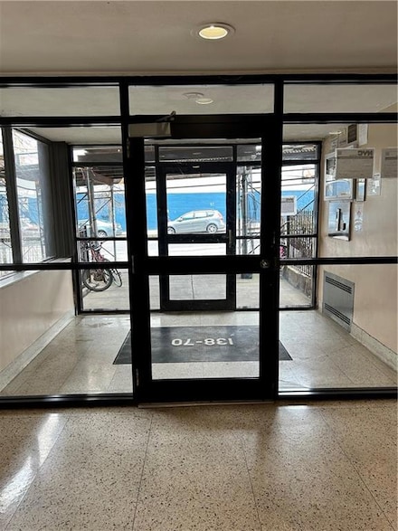 13870 Elder Ave Unit 1W, Flushing, NY 11355