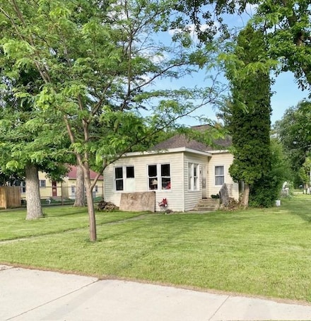 126 Tousley Ave N, New York Mills, MN 56567