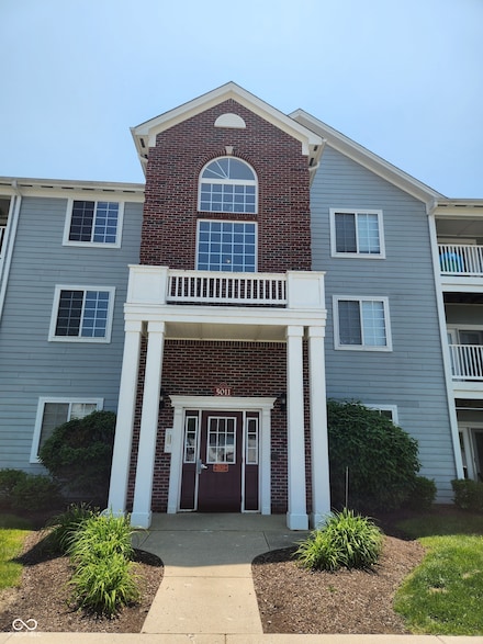 5011 Amber Creek Place Unit 205, Indianapolis, IN 46237