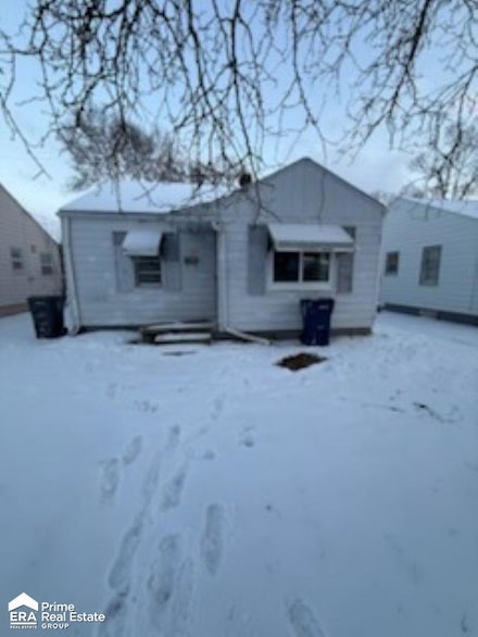 1260 Lavender Ave, Flint, MI 48504