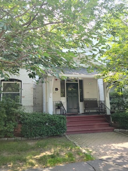 25 Lyman Rd Unit A, Northampton, MA 01060