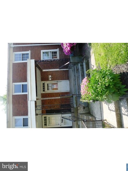 3157 Alabama Rd, Camden, NJ 08104