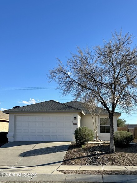7016 E Strike Eagle Way, Tucson, AZ 85730