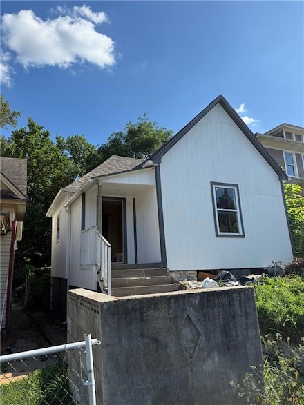 931 Sandusky Ave, Kansas City, KS 66101
