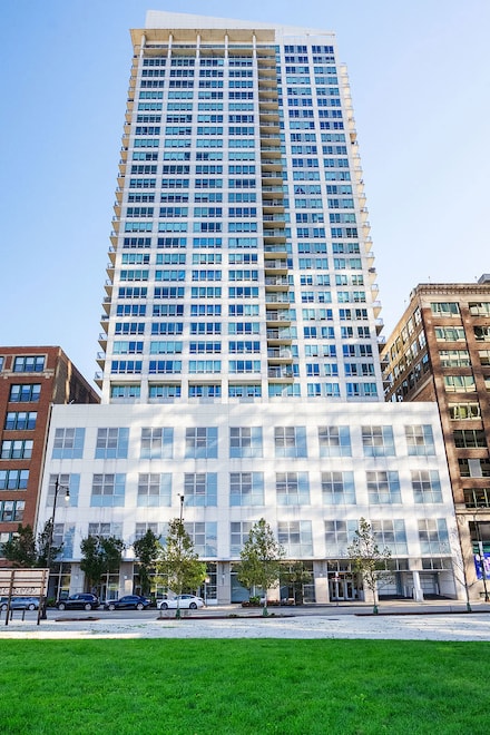 701 S Wells St Unit 3006, Chicago, IL 60607