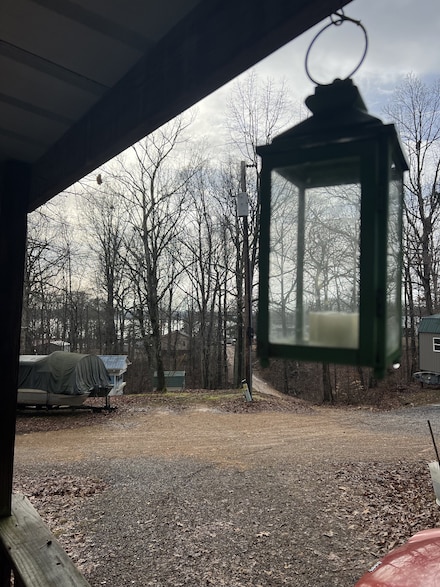 115 Michaels Cove Rd, Dover, TN 37058