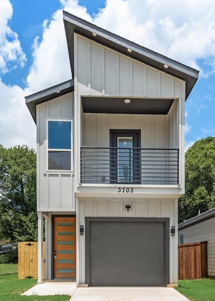 3703 York St, Dallas, TX 75210