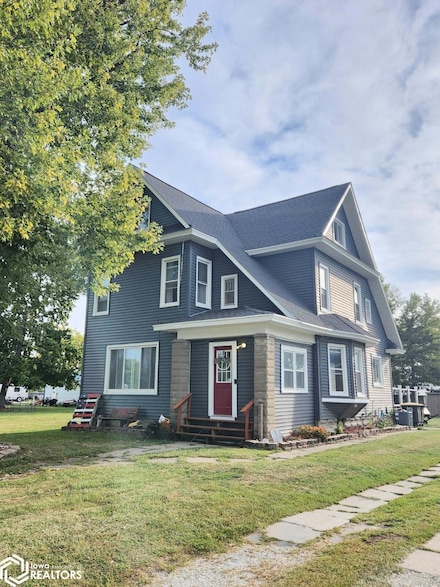 921 Maple St, Murray, IA 50174