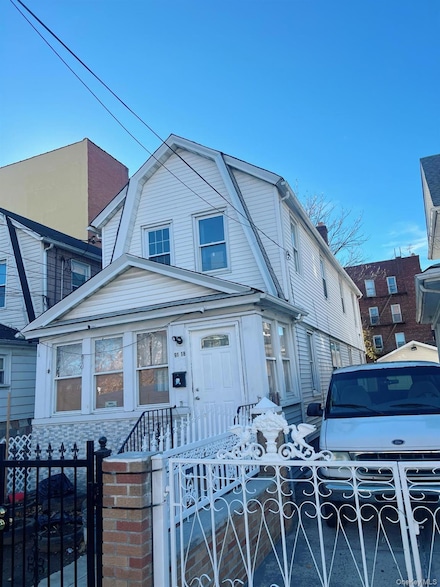 9118 173rd St, Jamaica, NY 11432