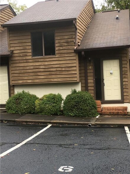 1420 11th Street Dr NW Unit 6, Hickory, NC 28601