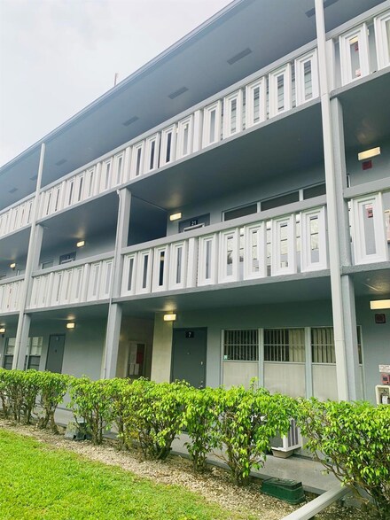 7 Suffolk A, Boca Raton, FL 33434