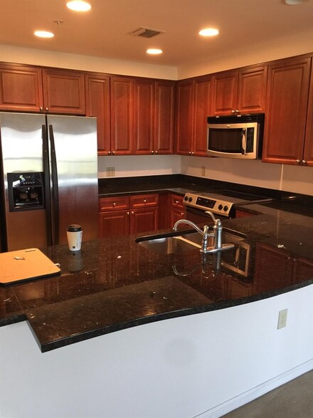 121 N Monroe St Unit 1206, Tallahassee, FL 32301
