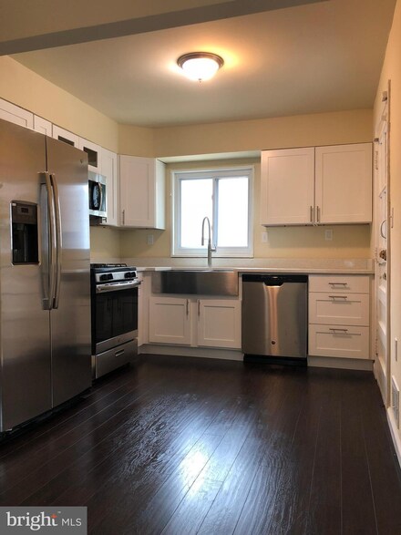 4903 71st Ave, Hyattsville, MD 20784