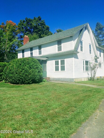 3144 Plank Rd, Mineville, NY 12956