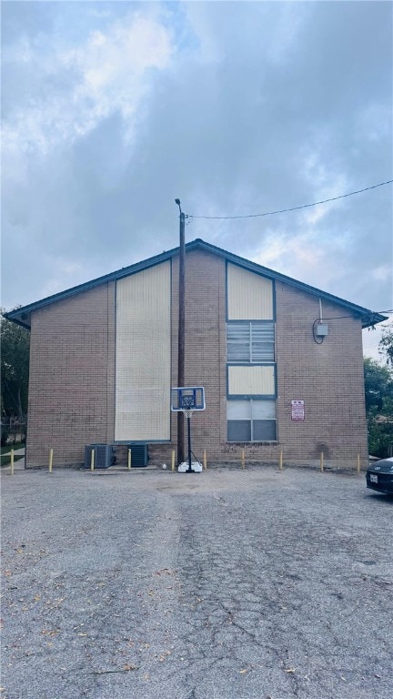 2018 Anchor Dr, San Antonio, TX 78213