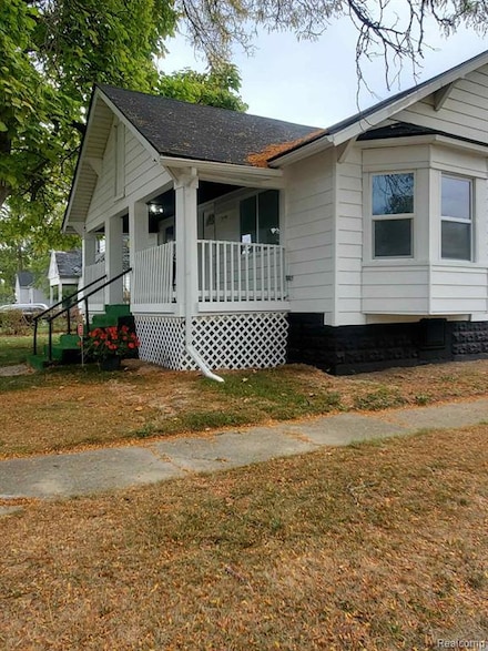 3155 Walnut St, Inkster, MI 48141