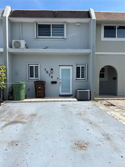 1874 W 73rd Place, Hialeah, FL 33014