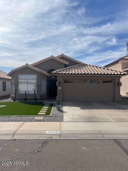 4435 E Badger Way, Phoenix, AZ 85044
