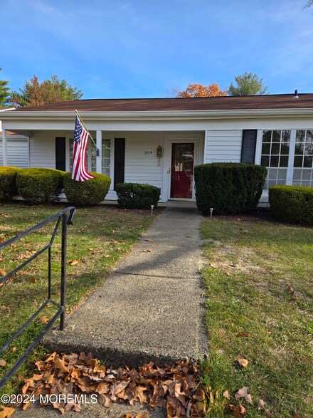 593B Burtons Ct, Manchester, NJ 08759