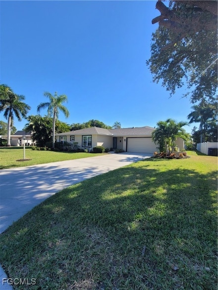 1584 Woodwind Ct, Fort Myers, FL 33919