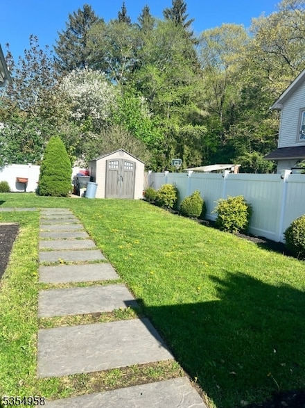 393 Ringwood Ave, Wanaque, NJ 07465