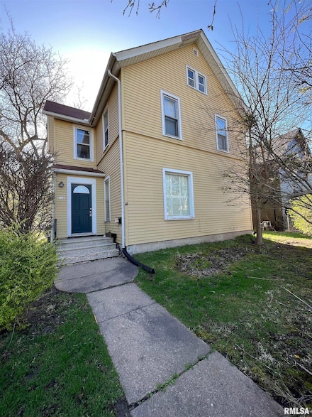 1502 17th St, Moline, IL 61265