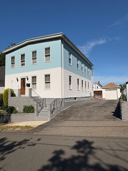 16 Mount Vernon St Unit 2, Peabody, MA 01960